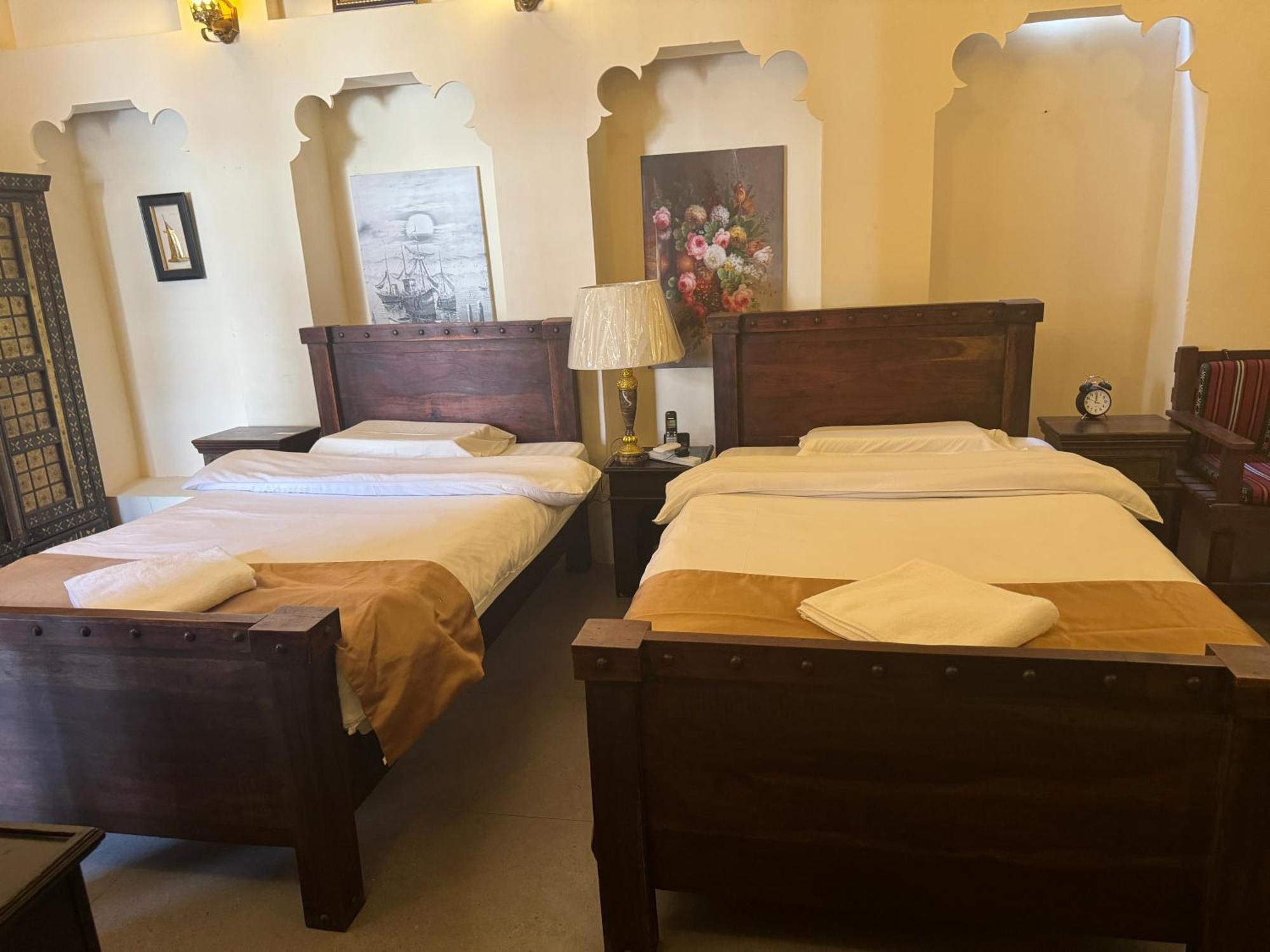 Heritage Home Guest House Dubai Bagian luar foto