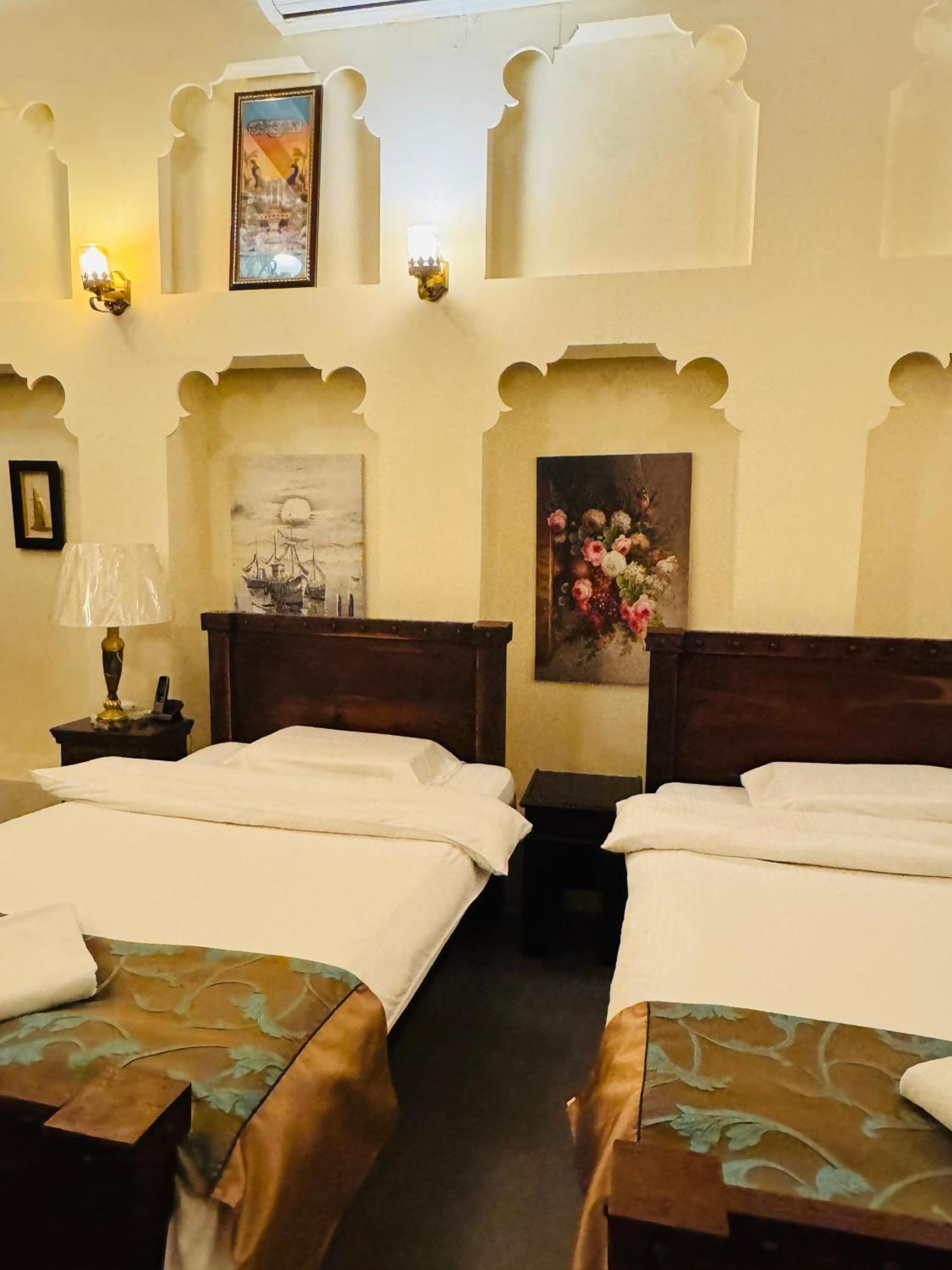 Heritage Home Guest House Dubai Bagian luar foto